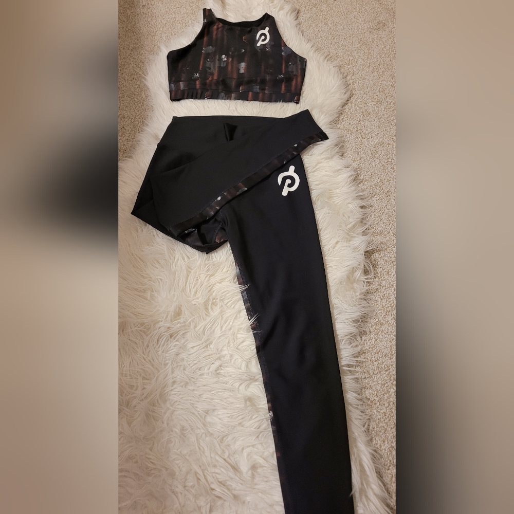 Peloton Showup Floral High Neck Bra and Leggings Set - Medium